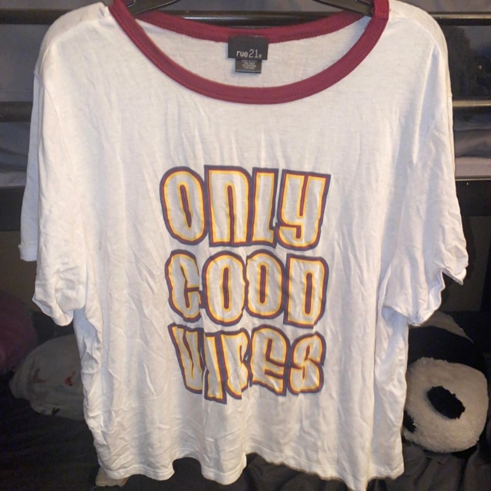 Rue 21 Tee
